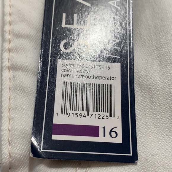 Ladies capris - Picture 7 of 7